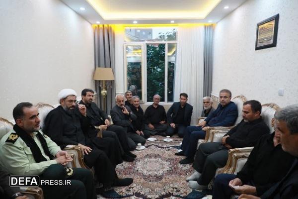 دیدار مسئولان استان همدان با خانواده شهید «عباس حیدری» + تصاویر