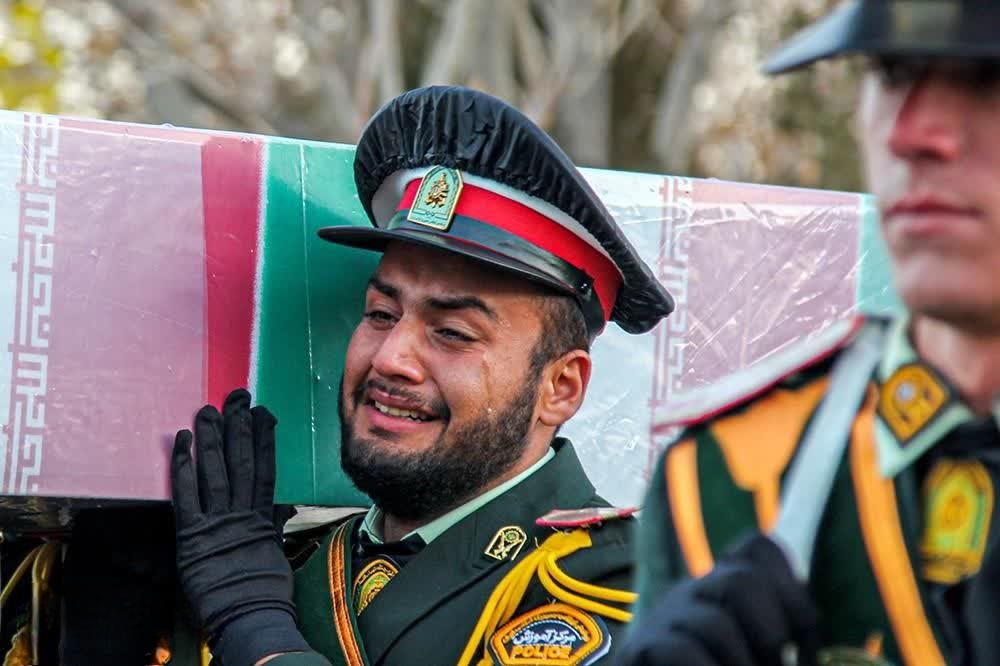 شهدا الگو‌هایی واقعی، راهنما و چراغ راه آینده‌اند