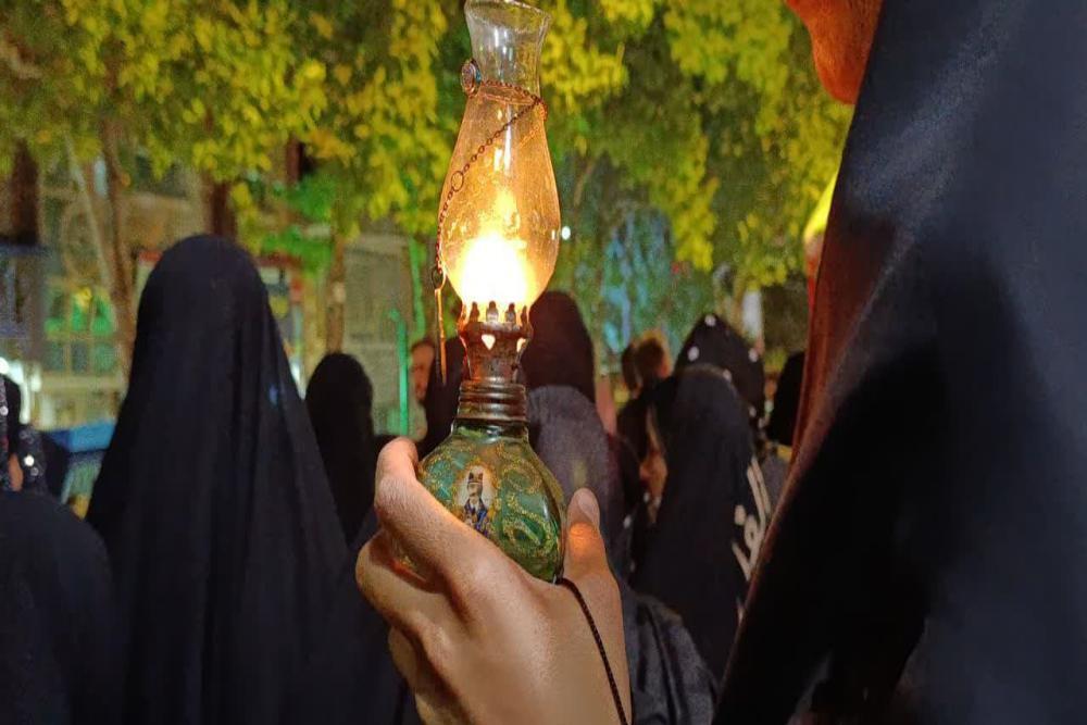 تصاویر/ جلوه‌ای از مراسم باشکوه عزاداری شام غریبان حسینی در خراسان شمالی