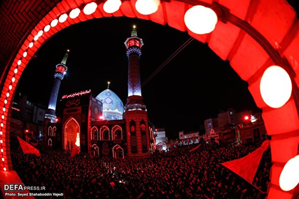 عزاداری شام عاشورای حسینی در امامزاده صالح (ع)