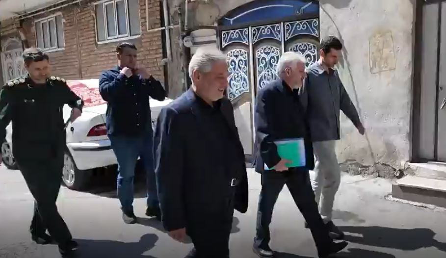فیلم/ دیدار مسئولان با خانواده شهدای مظلوم تجاوزات رژیم صهیونیستی در آذربایجان‌شرقی