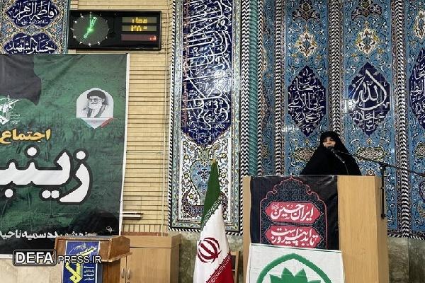 بانوان انقلابی خط مقدم جبهه فرهنگی و رسانه‌ای هستند