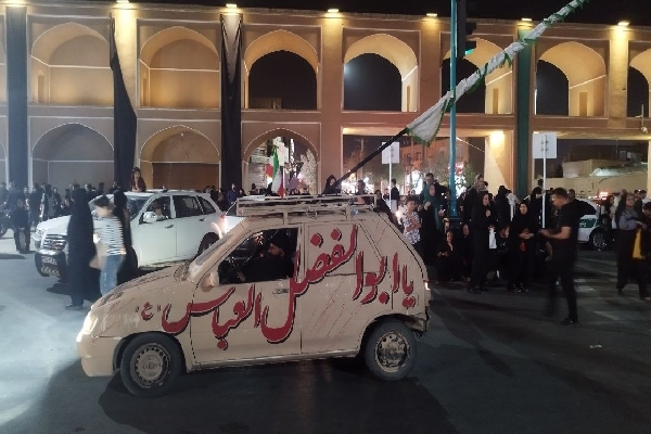 تصاویر/ عزاداری یزدی‌ها همزمان با سومین روز از شهادت حضرت اباعبدالله الحسین (ع) به روایت تصویر