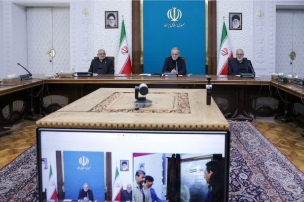 پزشکیان: بزرگترین نیروگاه خورشیدی کشور با حمایت دولت به ثمر نشسته است