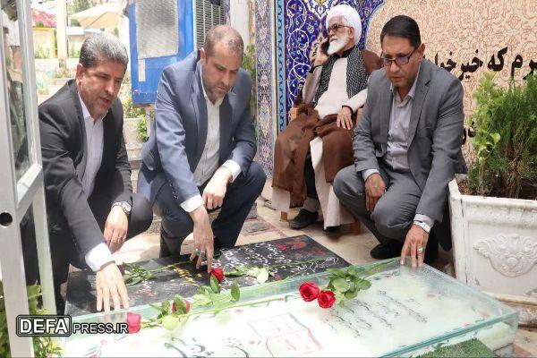 ادای احترام مسئولان وزارت ورزش و جوانان به شهیدان گلزار کرمان+تصاویر