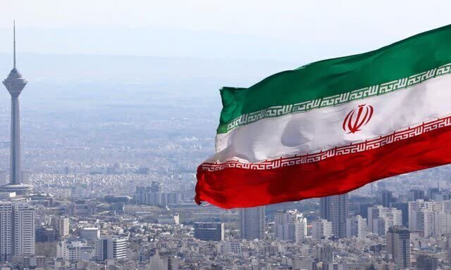 تقویت انسجام داخلی رمز پیروزی ملت ایران است/ ایران فریب وعده‌های دروغ دشمن را نمی‌خورد