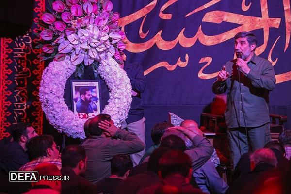 وداع باشکوه با پیکر پاک شهید مدافع وطن حمیدرضا ادیبی در هیئت انصار الامام(ره) کرج
