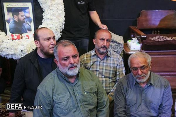 وداع باشکوه با پیکر پاک شهید مدافع وطن حمیدرضا ادیبی در هیئت انصار الامام(ره) کرج