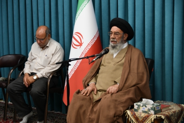 روضه‌ای که پشتوانه دینی نداشته باشد، موجب سستی در دین می‌شود
