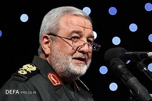 برنامه هسته‌ای ما با یک جمله و بمب سنگرشکن از بین نمی‌رود