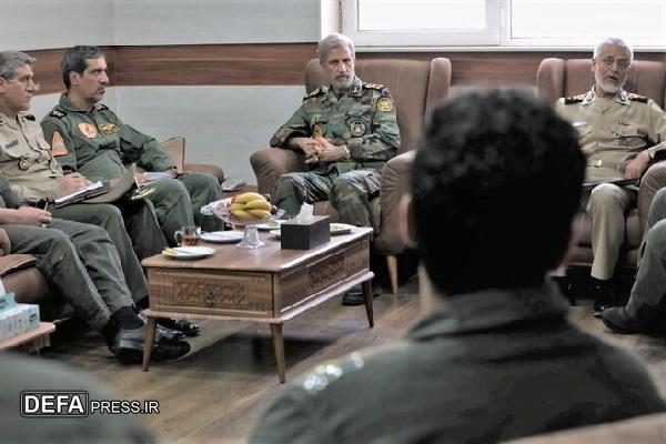 بازدید فرمانده کل ارتش از پایگاه هوایی شهید لشگری