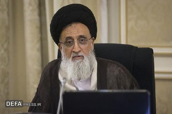 امام جمعه موقت یزد در خطبه‌های این هفته از مسئولان خواست تا با دقت در کلام و عمل، از ایجاد تفرقه جلوگیری کنند