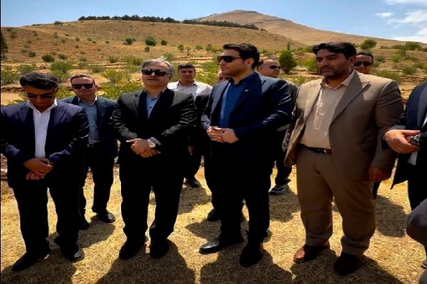 با دستور استاندار کردستان فنس‌های آبیدر سنندج جمع آوری شد