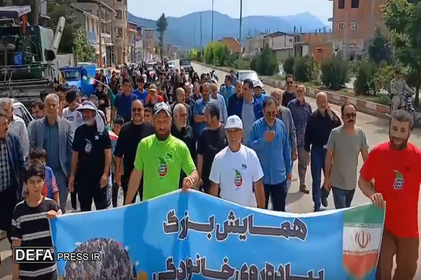 برگزاری همایش پیاده روی گرامی‌داشت شهدای دودانگه ساری 