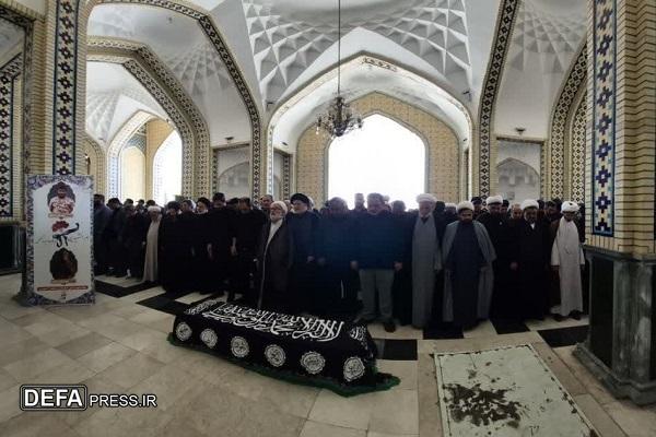 تشییع مادر شهیدان «عبادی» در مشهد+ فیلم