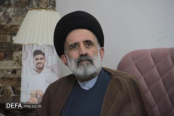 ابلاغ پیام تسلیت و سلام رهبر معظم انقلاب به خانواده شهیدان «کوه‌خیل» در البرز