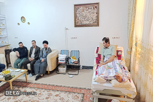 عیادت مسئولان سرپل‌ذهاب از جانباز مدافع امنیت کشور