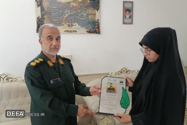 مدیر کل حفظ آثار خراسان جنوبی با خانواده شهید نادی دیدار کردند