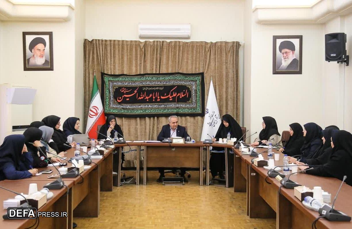 نشست مجمع مشورتی بانوان آذربایجان شرقی با حضور استاندار؛ تأکید بر نقش محوری زنان در توسعه استان