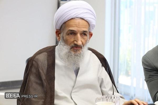 ملت ایران با صلابت در برابر ۲ قدرت اتمی ایستادگی کرد