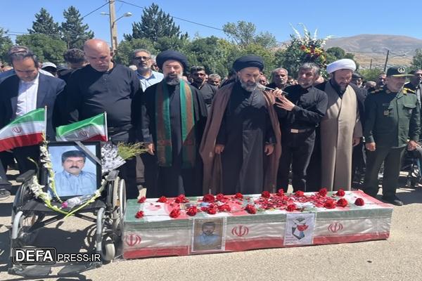 ثمره راه شهدا، بیزاری و مقاومت در برابر دشمنان است ثمره راه شهدا، بیزاری و مقاومت در برابر دشمنان است