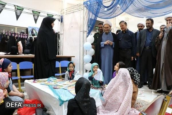 نمایشگاه عفاف و حجاب با حضور بانوان فعال فرهنگی در سرخس برگزار شد