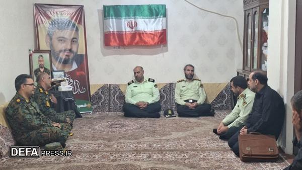 دیدار فرمانده انتظامی استان البرز با خانواده شهید «ستوان‌یکم حسین عبدی».شهیدی که در حمله وحشیانه صهیونیست‌ها به شهادت رسید