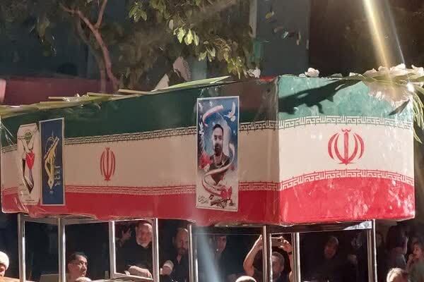 برگزاری آئین بدرقه پیکر پاسدار شهید «سید حسن حسینی‌نژاد» در مشهد+ تصاویر