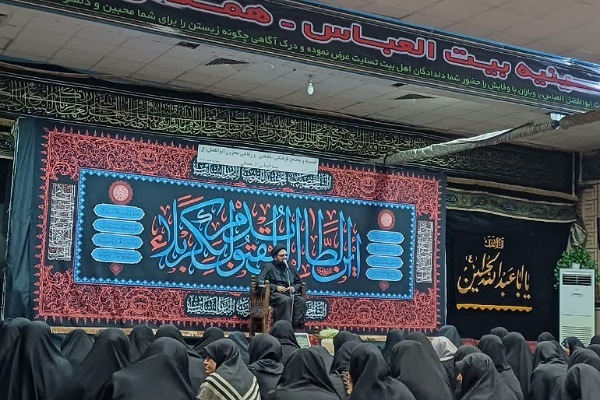 مجالس حسینی باید سربازانی برای امام زمان(عج) تربیت کنند