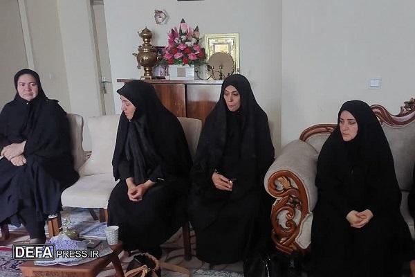 خانواده‌های شهدا نقش مهمی در عرصه جهاد تبیین دارند