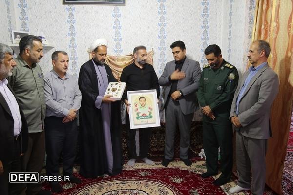 دیدار مدیر کل حفظ آثار دفاع مقدس استان گلستان با خانواده‌های معظم شهدا