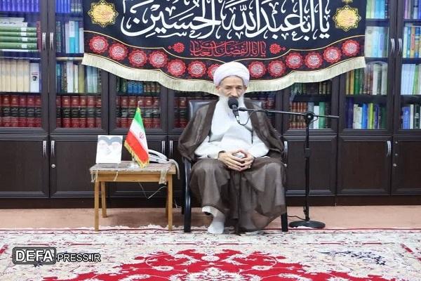 راه نجات کشور؛ حرکت در مسیر ولایت فقیه و حفظ وحدت است