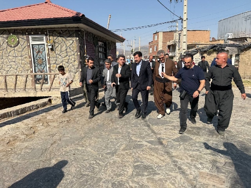 معاون رئیس‌جمهور از دو روستای هدف گردشگری در مریوان بازدید کرد