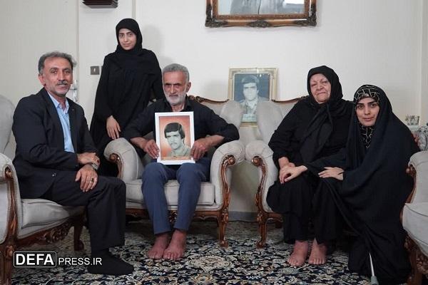 دیدار اعضای کارگروه تاریخ شفاهی آمل با خانواده شهید «تیرگران»