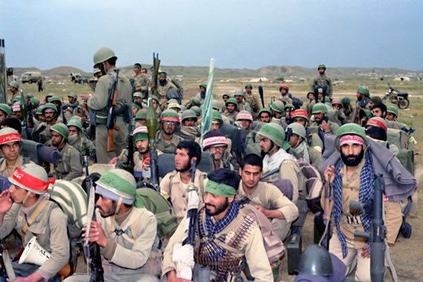 ضربات سنگین رزمندگان اسلام به دشمن بعثی با آغاز عملیات «والفجر ۲»+ سند