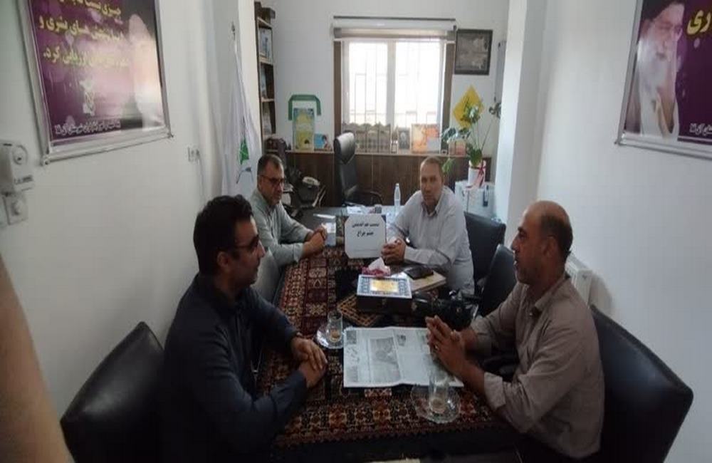 تصاویر / عکاسی والدین شهدای استان گلستان ( چشم و چراغ)