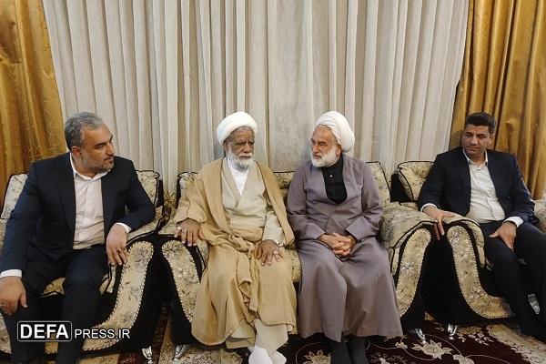 دیدار فرماندار قم با خانواده امدادگر شهید مجتبی ملکی + تصاویر