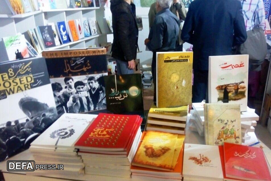 نقش اهالی فرهنگ و هنر با بهره‌مندی از ابزار قدرتمند زبان هنر و ادبیات
