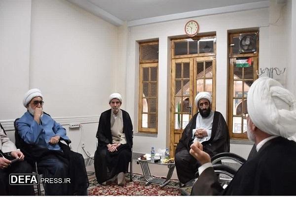 زندگی‌نامه علمای دین روایت مجسم و بهترین نوع درس اخلاق است