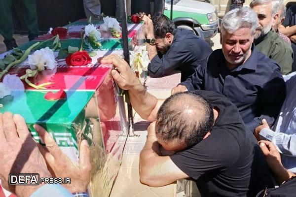 مراسم تشییع شهید «رضا لشنیزند» در دورود+ تصاویر مراسم تشییع شهید «رضا لشنیزند» در دورود+ تصاویر