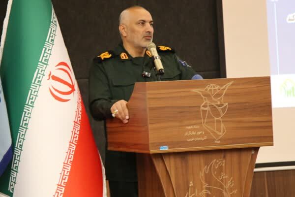 حفاظت از آرمان ها و دستاوردهای شهدا وظیفه همگانی است