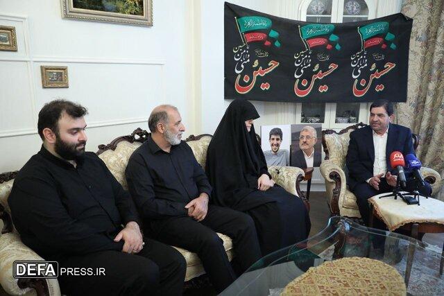 ابلاغ پیام تسلیت و همدردی رهبری با خانواده شهید ذوالفقاری