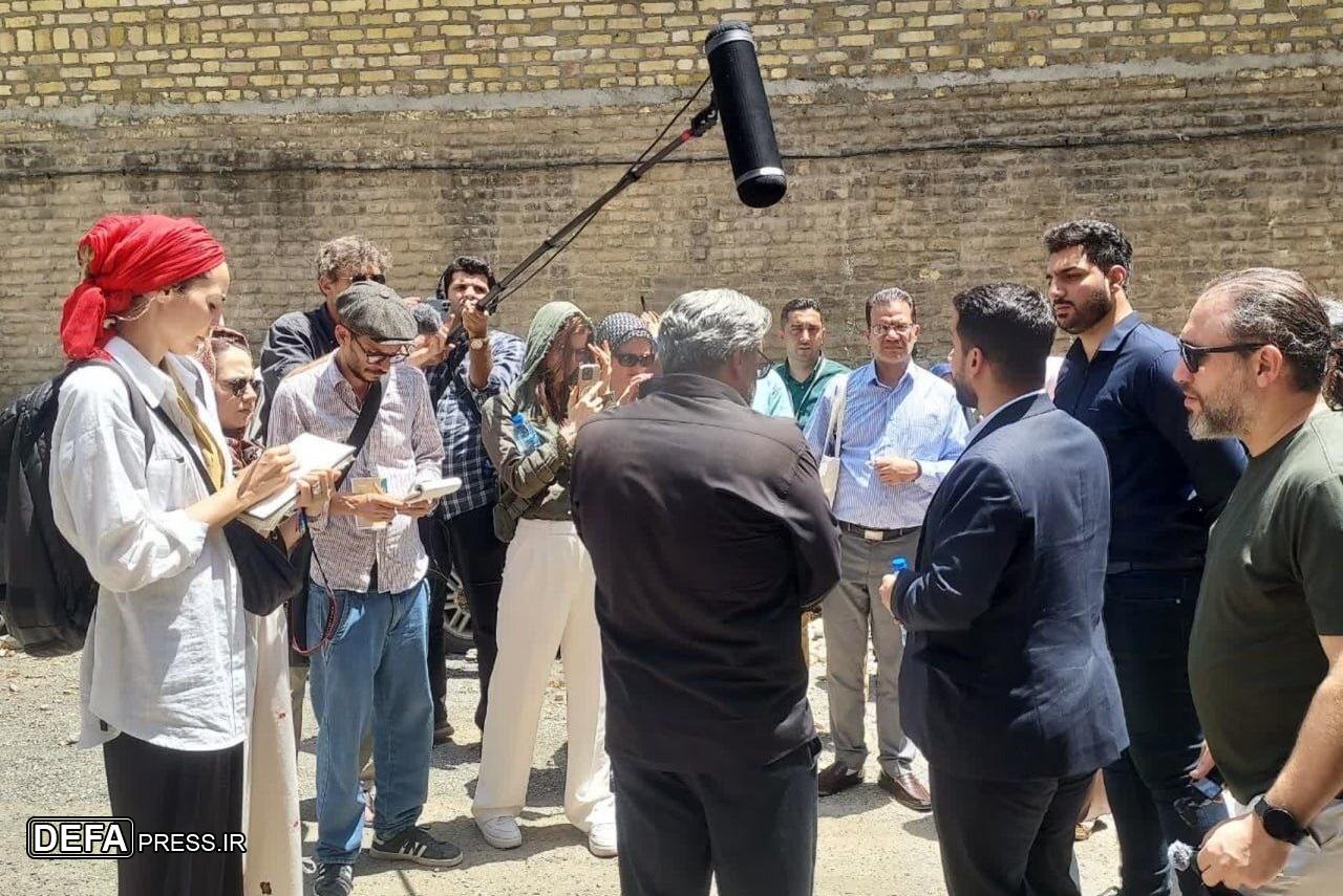 بازدید ۱۵ نفر از خبرنگاران و روزنامه‌نگاران مستقل خارجی از زندان اوین