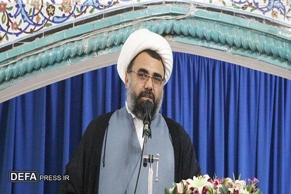 زنده نگه داشتن نام شهدا راهبرد امام سجاد (ع) در فضای پس از واقعه عاشورا بود
