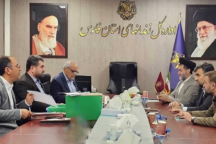بررسی ۱۶۰ پرونده در کمیسیون عفو استان فارس