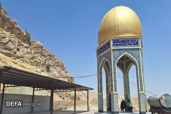 بازدید مدیرکل حفظ آثار دفاع مقدس کهگیلویه و بویراحمد از یادمان شهدای گمنام سوق