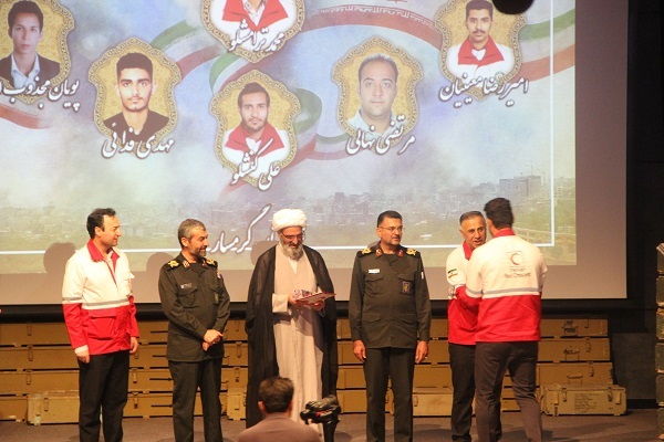 میدان ایثار، روایت نجات، تجلیل از امدادگران و نجاتگران جنگ ۱۲ روزه تحمیلی در سمنان