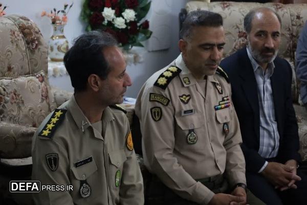 دیدار فرماندار ملایر با خانواده شهدای والامقام خدمت و امنیت