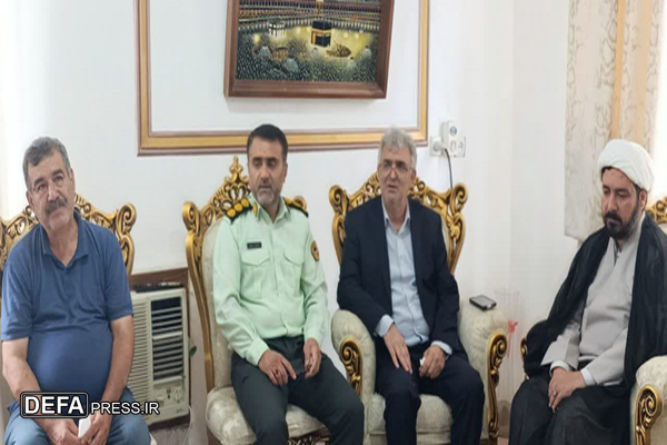 ادای احترام مسئولان رامیان به خانواده شهید نعیمی