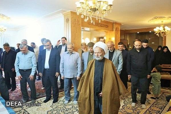 استاندار خراسان رضوی با خانواده رییس شهید سازمان اطلاعات سپاه دیدار کرد